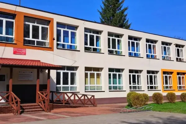 Dzień Pieczonego Ziemniaka w Warnowie – radosne święto najmłodszych uczniów