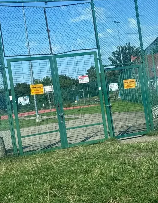 Klub Mazur Pisz oburzony remontem orlika: „Zostaliśmy pominięci”
